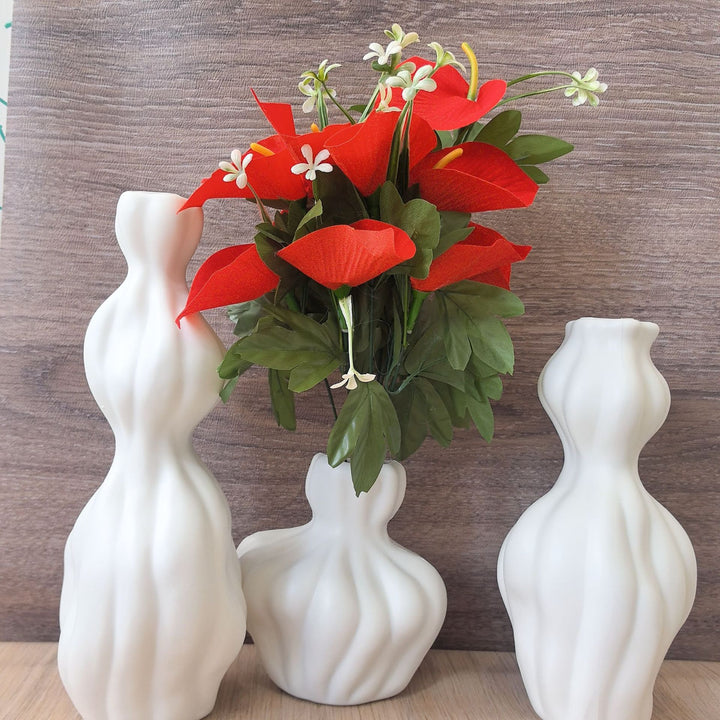Abstract Textured Decorative Vase Karnz