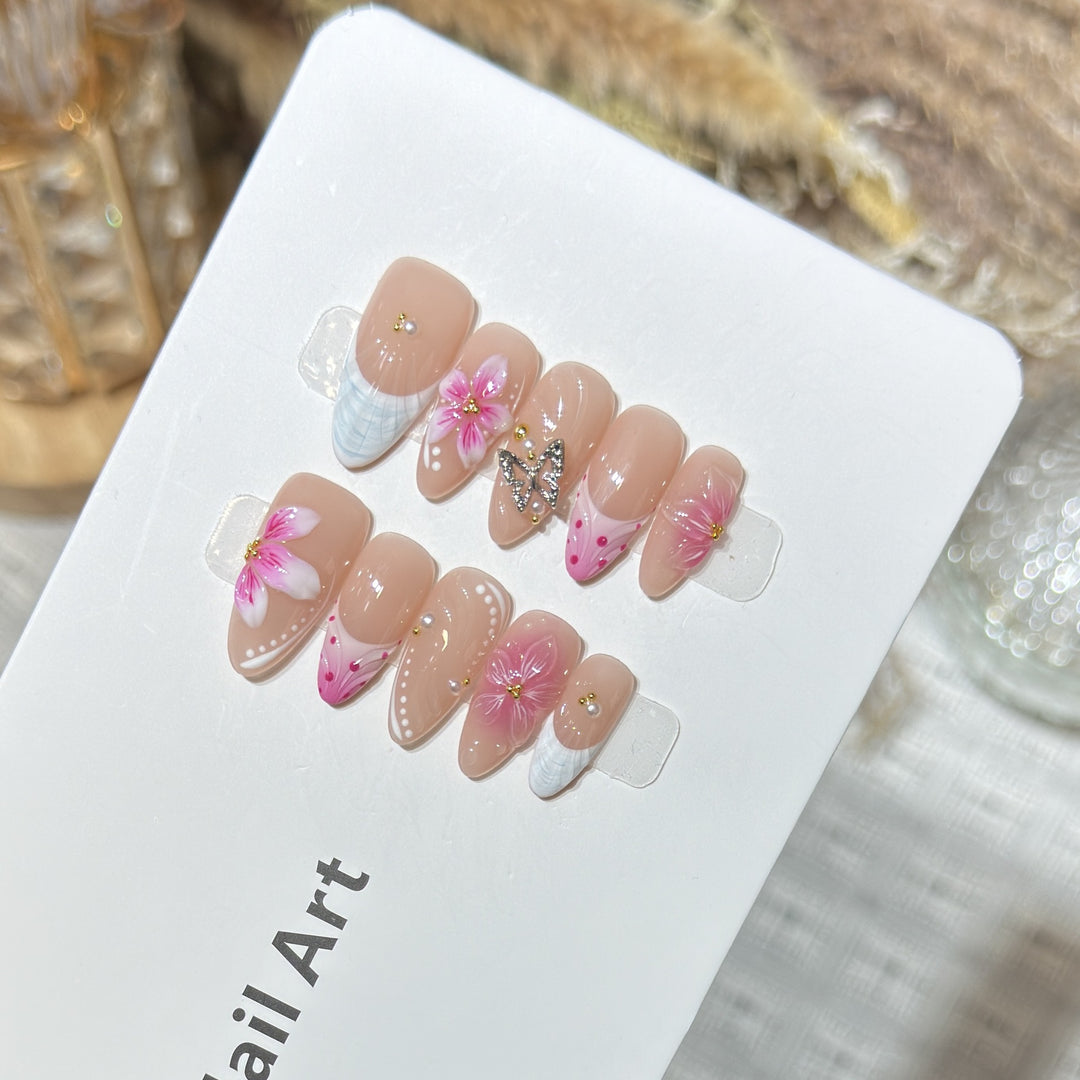 Florales Akzent Press-On Nagelkunst Set Karnz