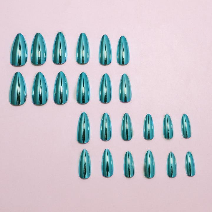 Elegantes Spiegel-Finish Press-On Nail Set Karnz