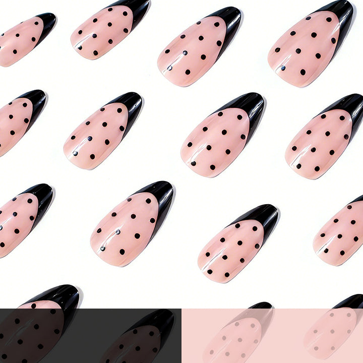 Dekorative Stiletto Nagelkunst Design Karnz