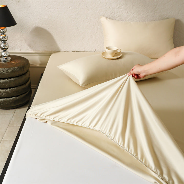 Satin-Feeling Tiefe-Taschen Spannbettlaken Set mit passenden Kissenbezügen