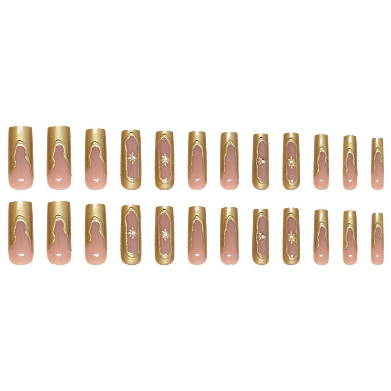 Glamouröses Nageldesign Extensions Karnz
