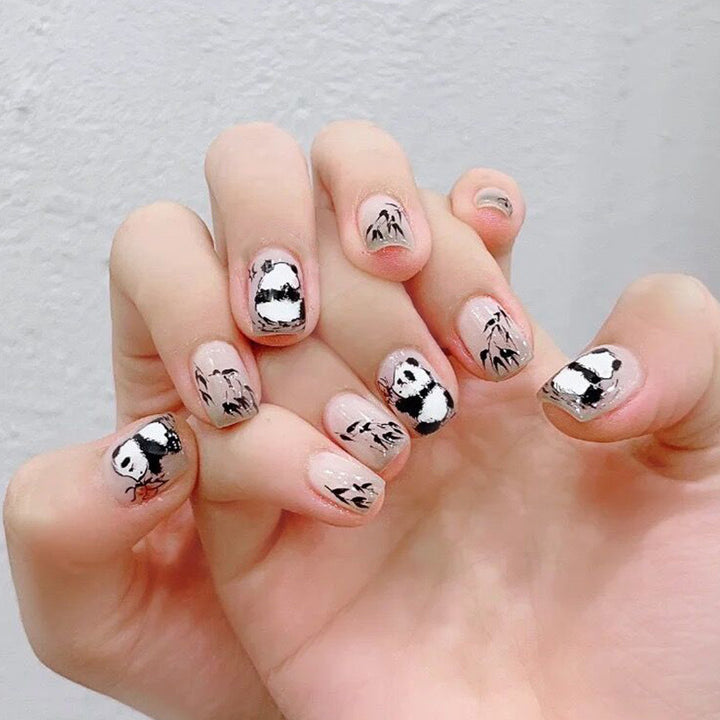 Panda-Themen Künstliche Press-On Nagelset