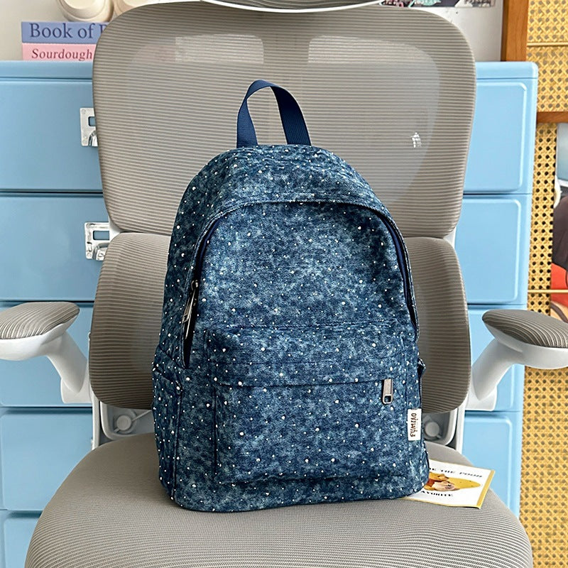 Lässiger leichter Rucksack mit gepunktetem Design Karnz