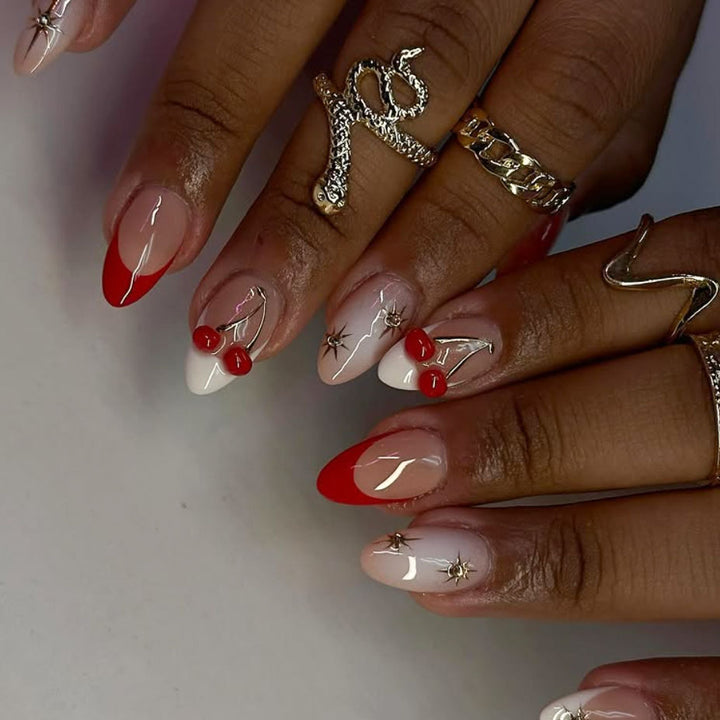 Kreative Kirsche-inspirierte Nagelkunst