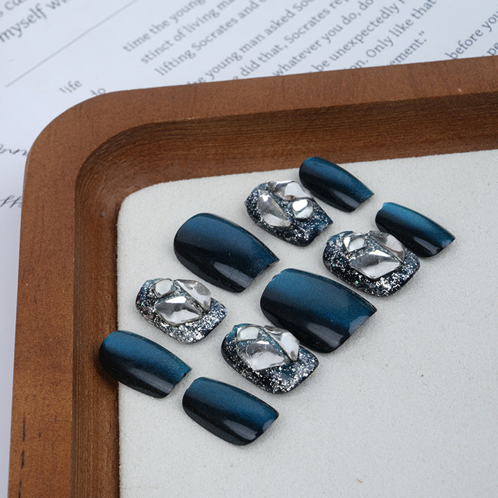 Premium mit Strass besetztes Press-On-Nagelset Karnz