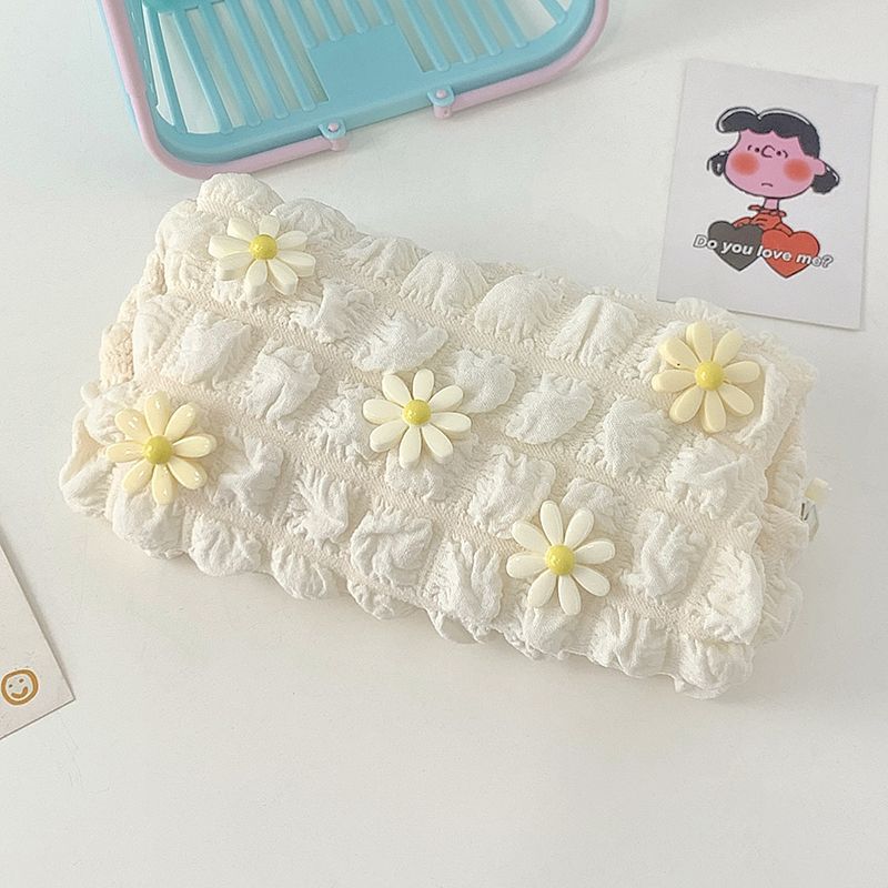 Handytasche mit Floralem Detail Karnz
