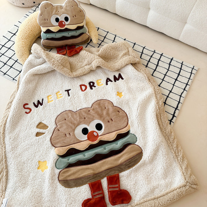 Kuschelige Weihnachts-Wohndecke mit appliziertem Tannenbaummotiv und Sherpa-Futter