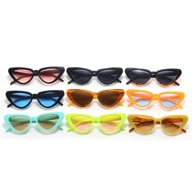 Damen stilvolle Cat-Eye Sonnenbrille mit auffälligem Design Karnz