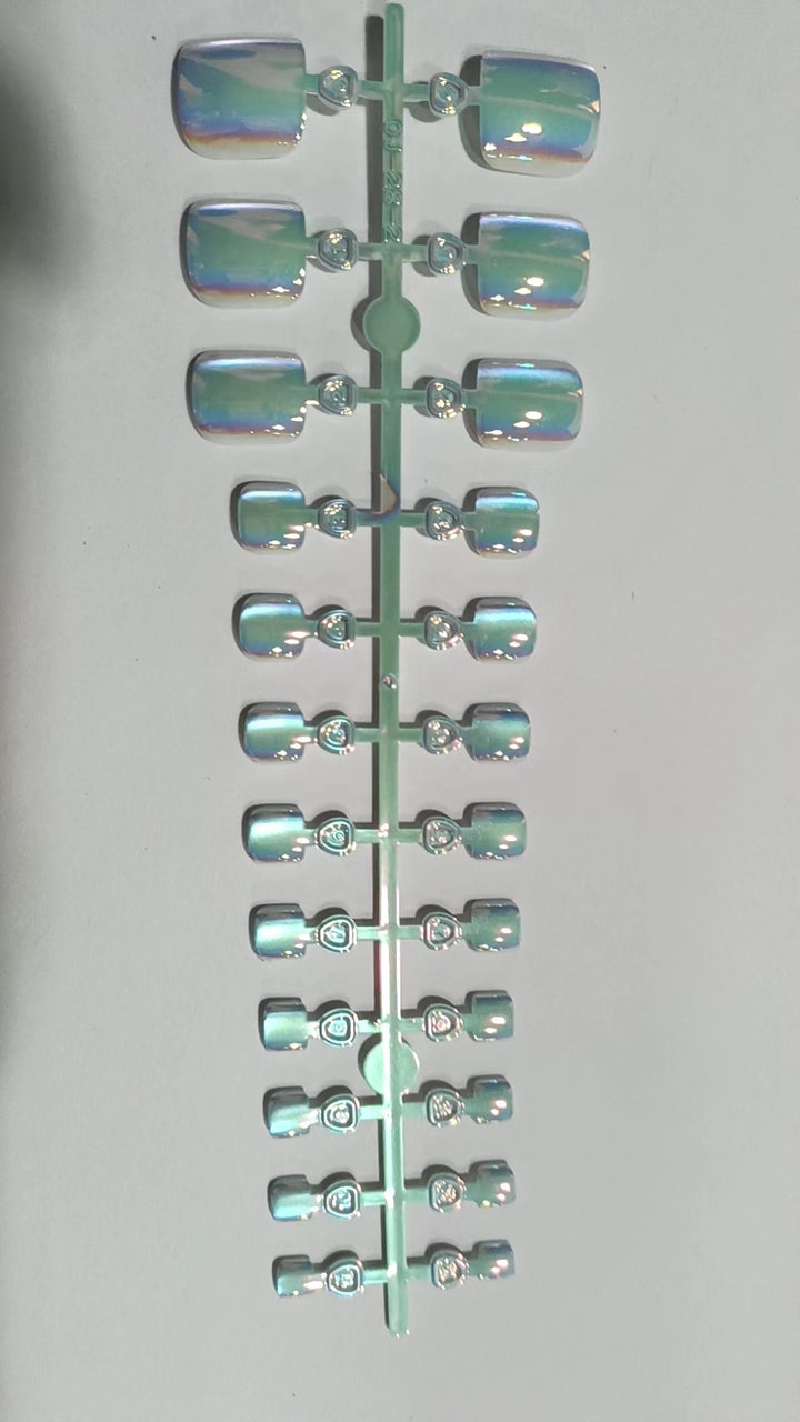 Iridescent Press-On Nagelset Karnz