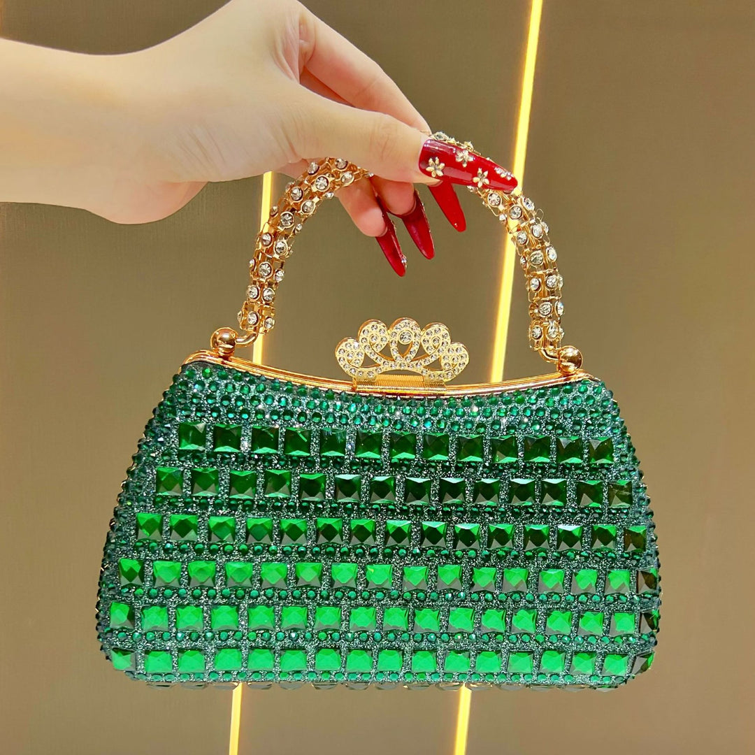Verschnörkelte Nieten-Abendhandtasche