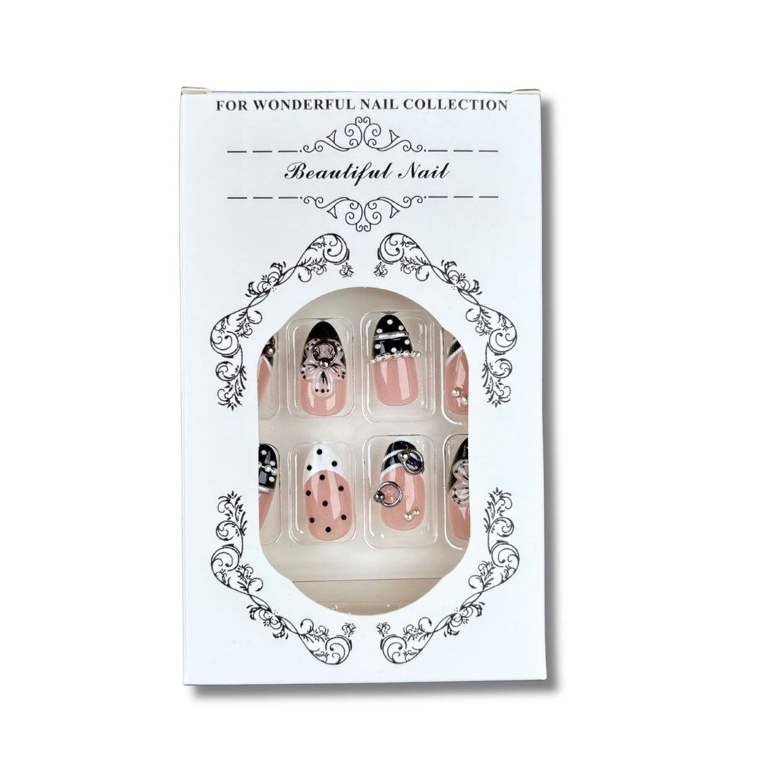 Stylisches Nail Art Press-On Set