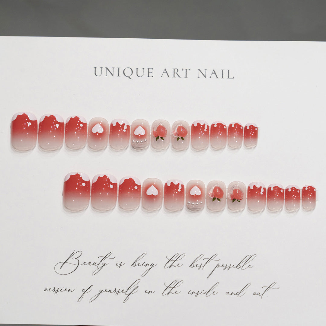 Künstlerisches Herz- und Obst-Nagelkunst