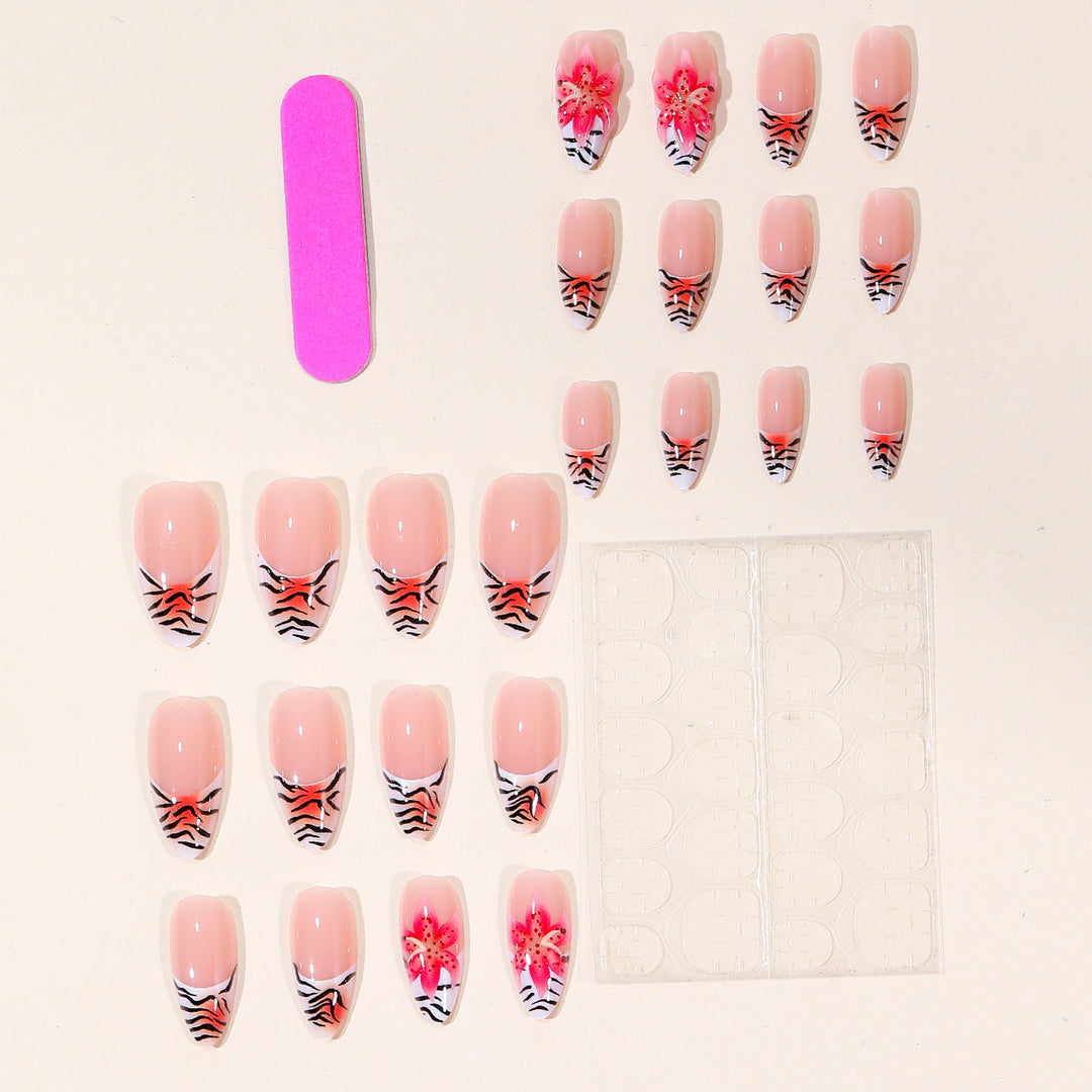 Künstlerisches Stiletto-Nageldesign Karnz