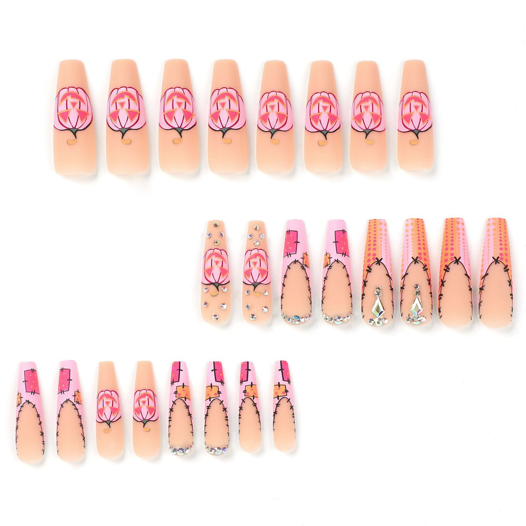 Künstliche Nagelkunst mit Halloween-Motiv Karnz