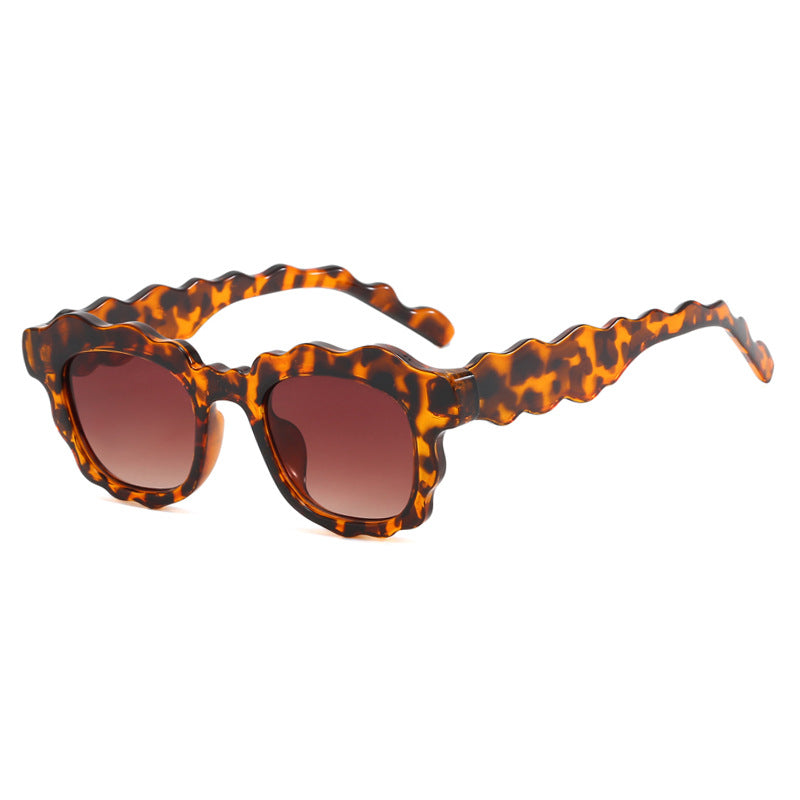 Damen modische Sonnenbrille mit gewelltem Rahmen Karnz