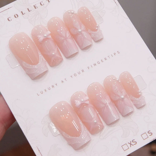 Luxuriöse dekorative Nagelspitzen