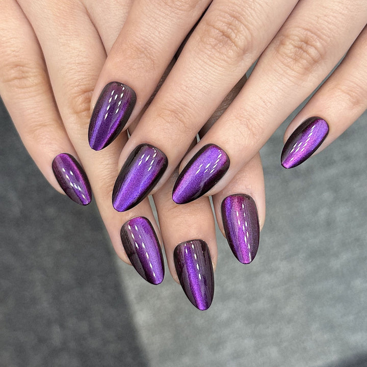 Glänzendes Press-On Nagelkunst Set