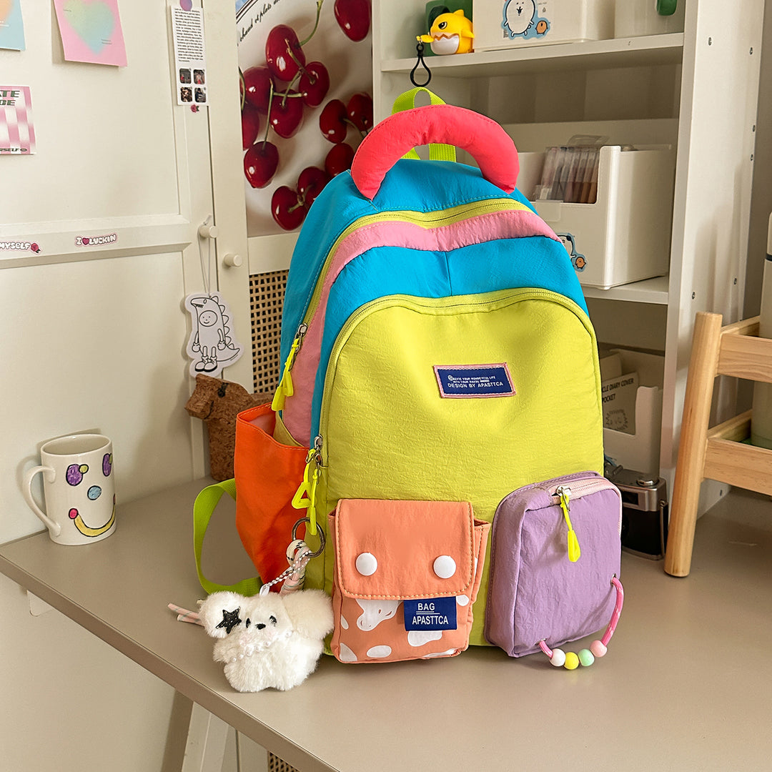 Bunter Mehrfach-Taschen Rucksack Karnz