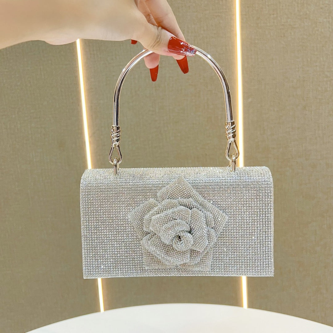 Rhinestone-besetzte florale Clutch