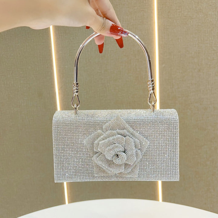 Rhinestone-besetzte florale Clutch