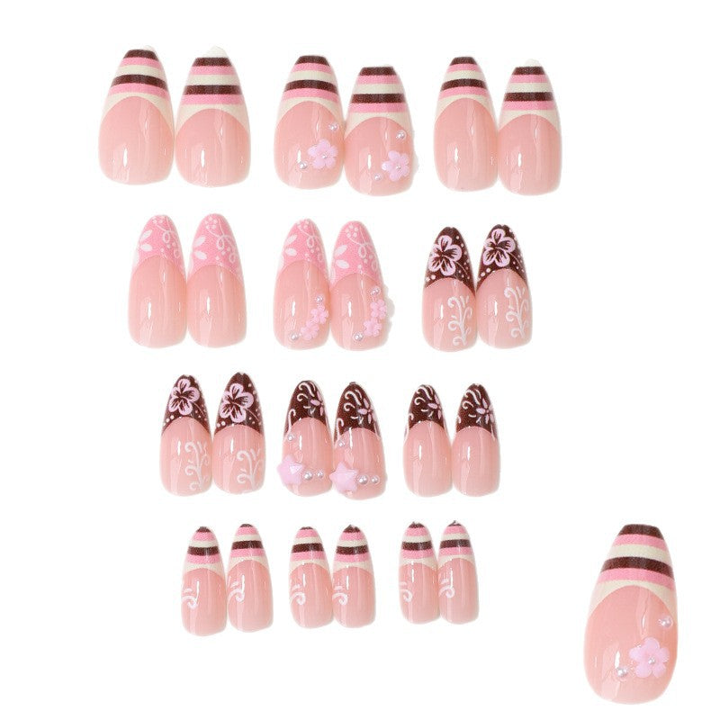 Künstlerische 24-teilige Nail Art Tipps Karnz