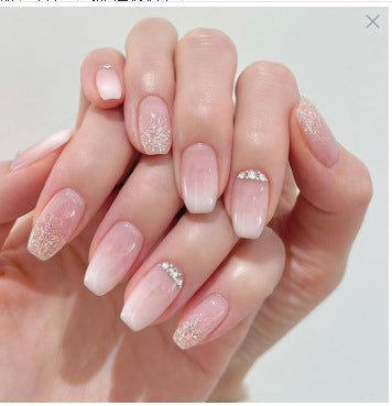 Elegante Gel-Nagelkunstverlängerungen Karnz