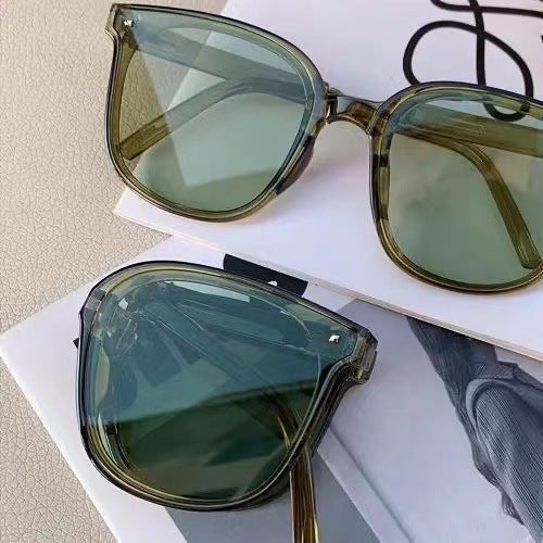Damen trendige Sonnenbrille mit einzigartigem Facettenrahmen Karnz