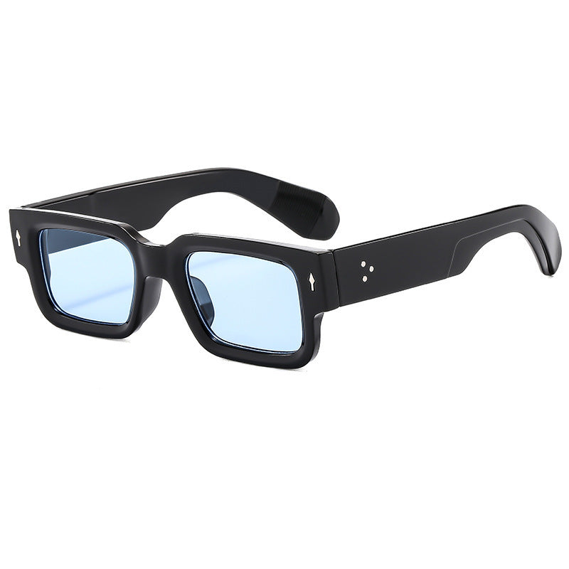 Damen modische quadratische Sonnenbrille mit robustem Rahmen und komfortablem Sitz Karnz
