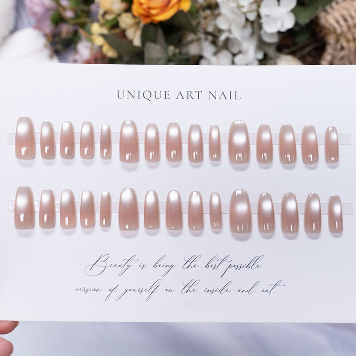 Elegante Press-On Nagelkunst