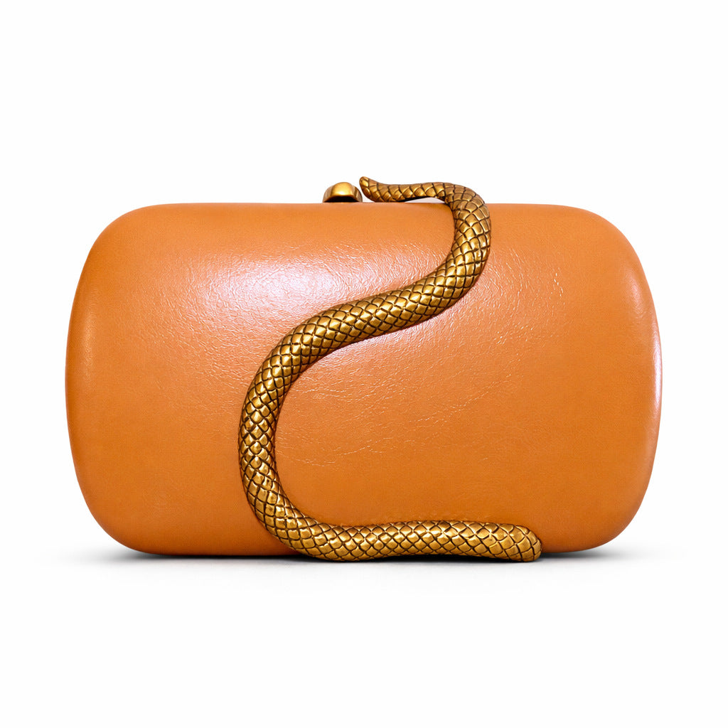Strukturierte Kettentragehandtasche