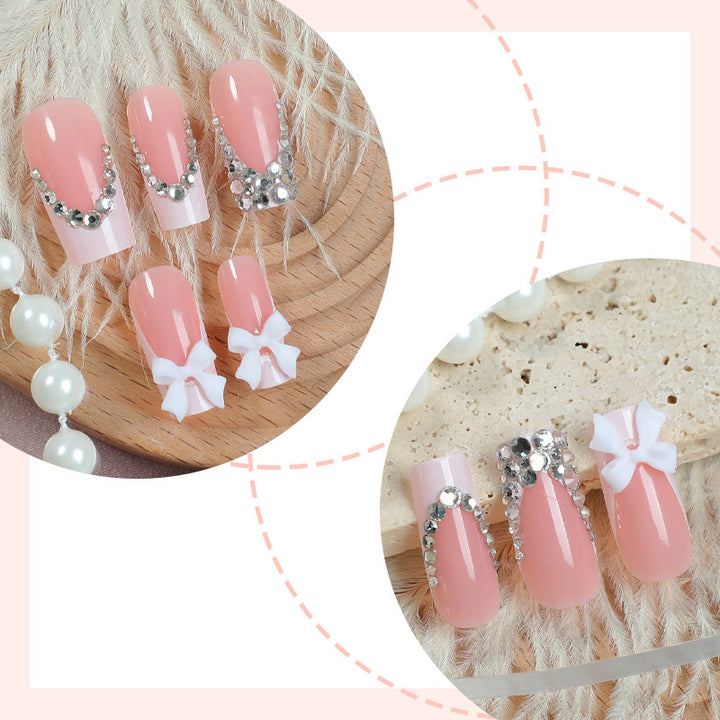 Dekorativer Strass Press-On Nagelset Karnz
