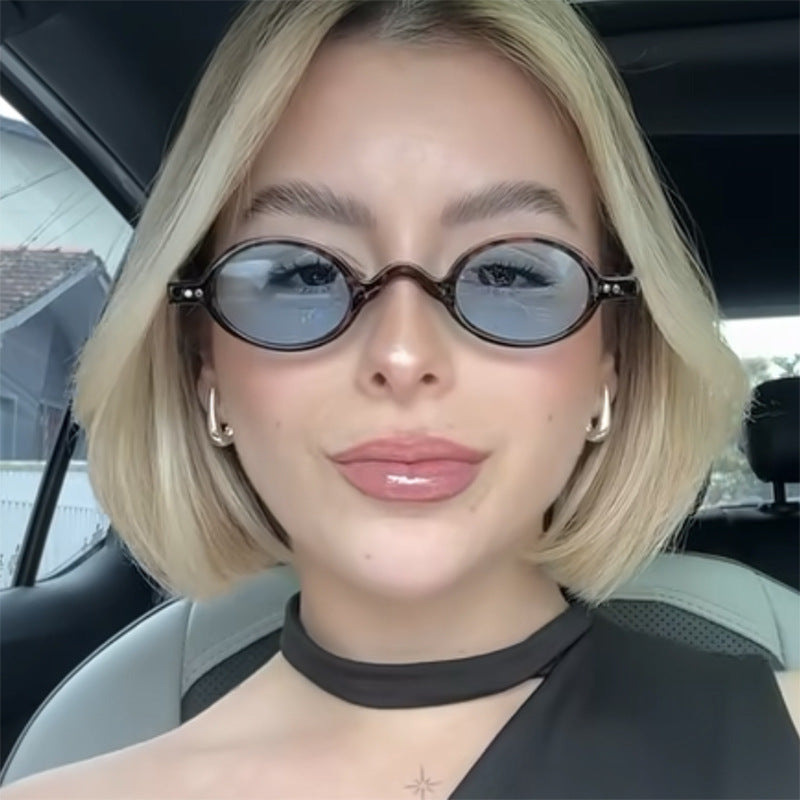 Damen runde Sonnenbrille mit markantem Design und hochwertigem Kunststoffrahmen Karnz