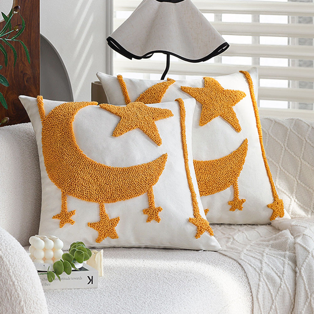Quadratischer Kissenbezug mit reliefiertem Mond‑und‑Stern‑Tufting aus Chenille Karnz