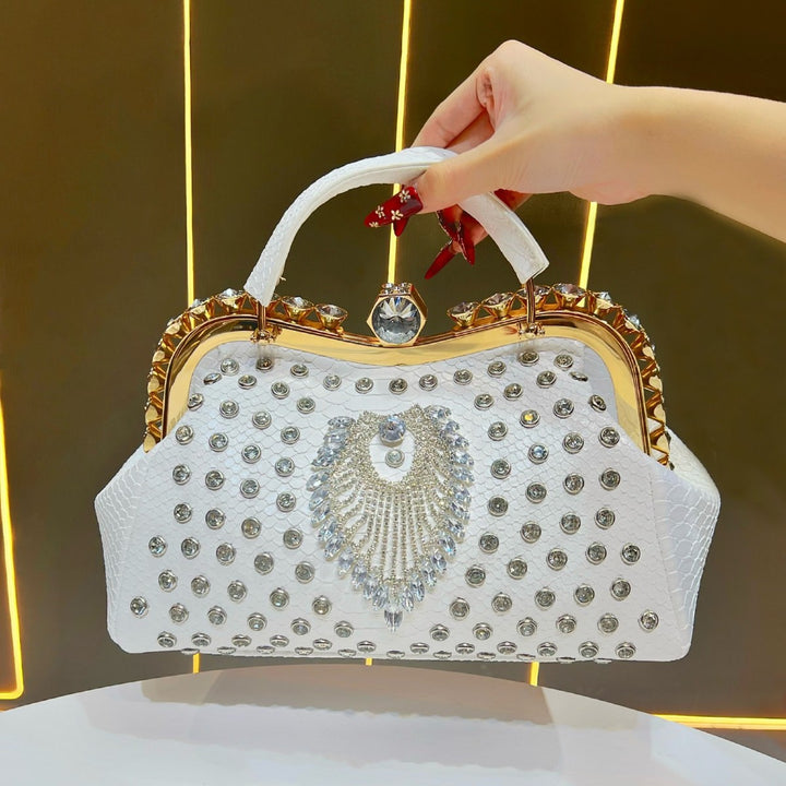 Luxuriöse mit Kristallen verzierte Abendhandtasche