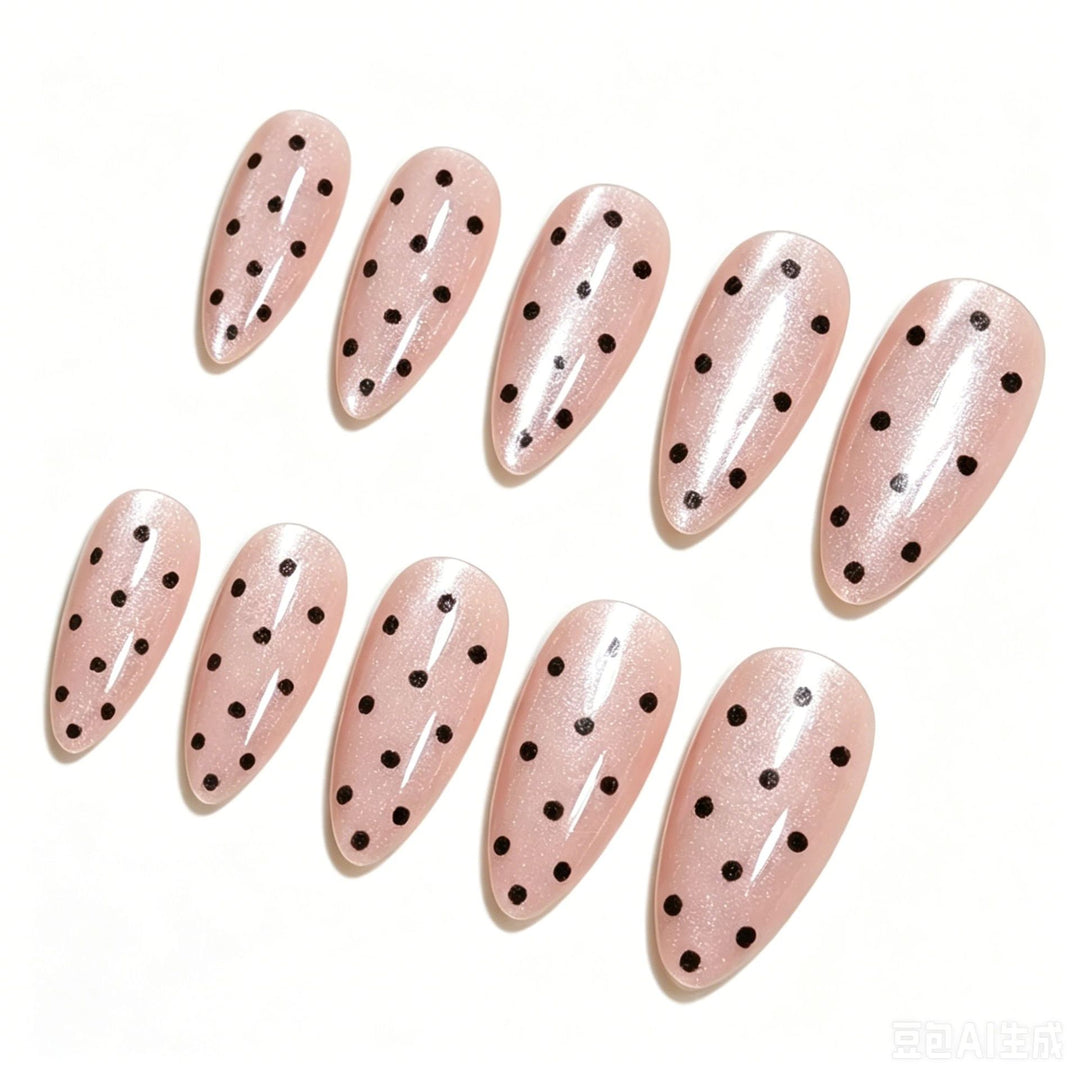 Stylisches Polka Dot Press-On Nail Art Set Karnz