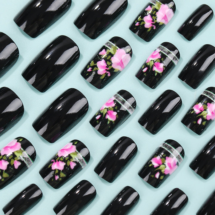 Kunstnagel Set mit elegantem Rosen-Design Karnz