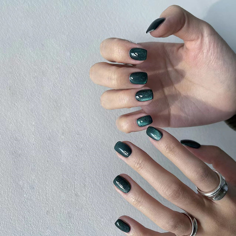 Premium Press-On Nagelkunst Set mit schimmerndem Finish
