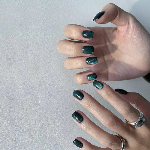 Premium Press-On Nagelkunst Set mit schimmerndem Finish