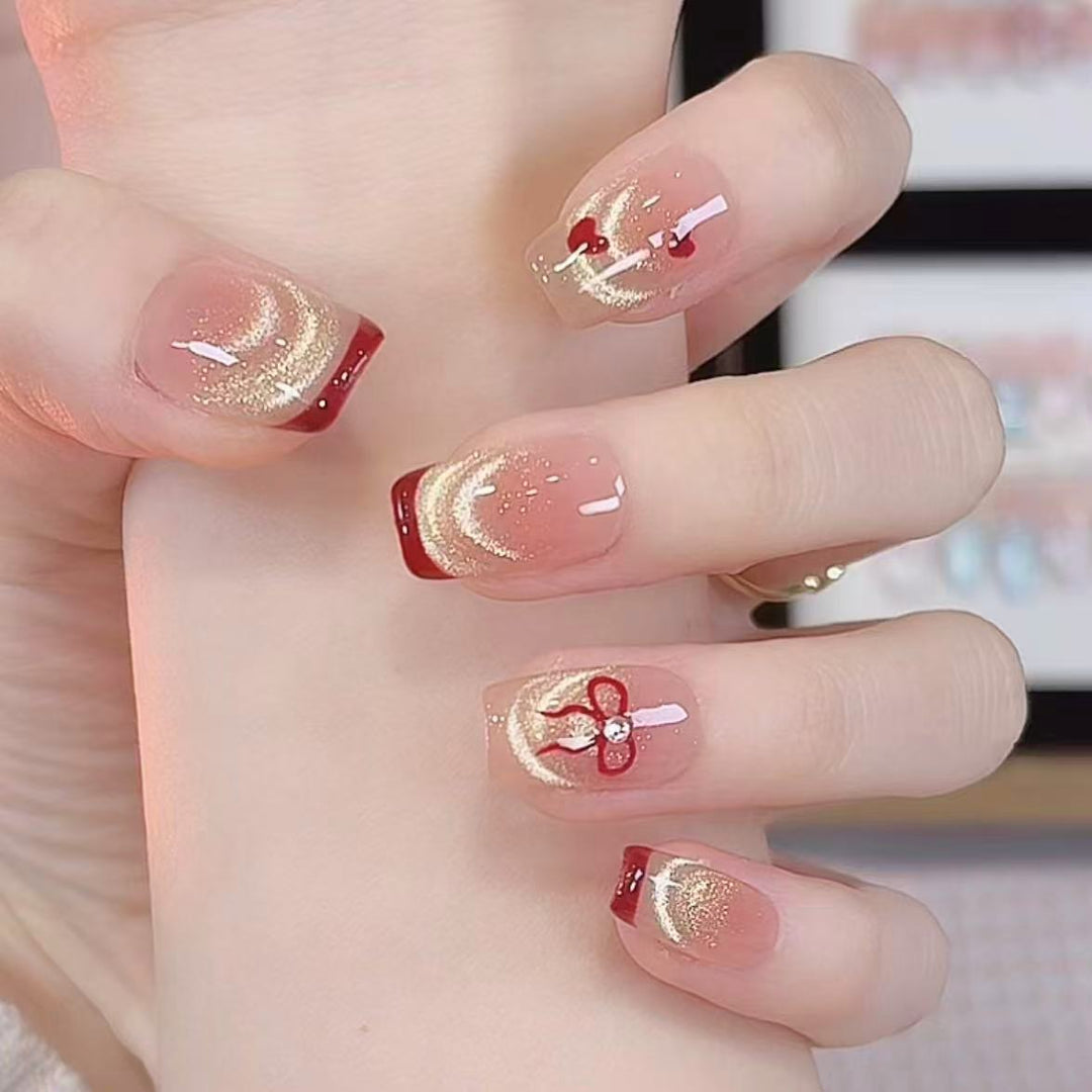 Künstlerische Herz-Themen Press-On Nagelkunst Karnz