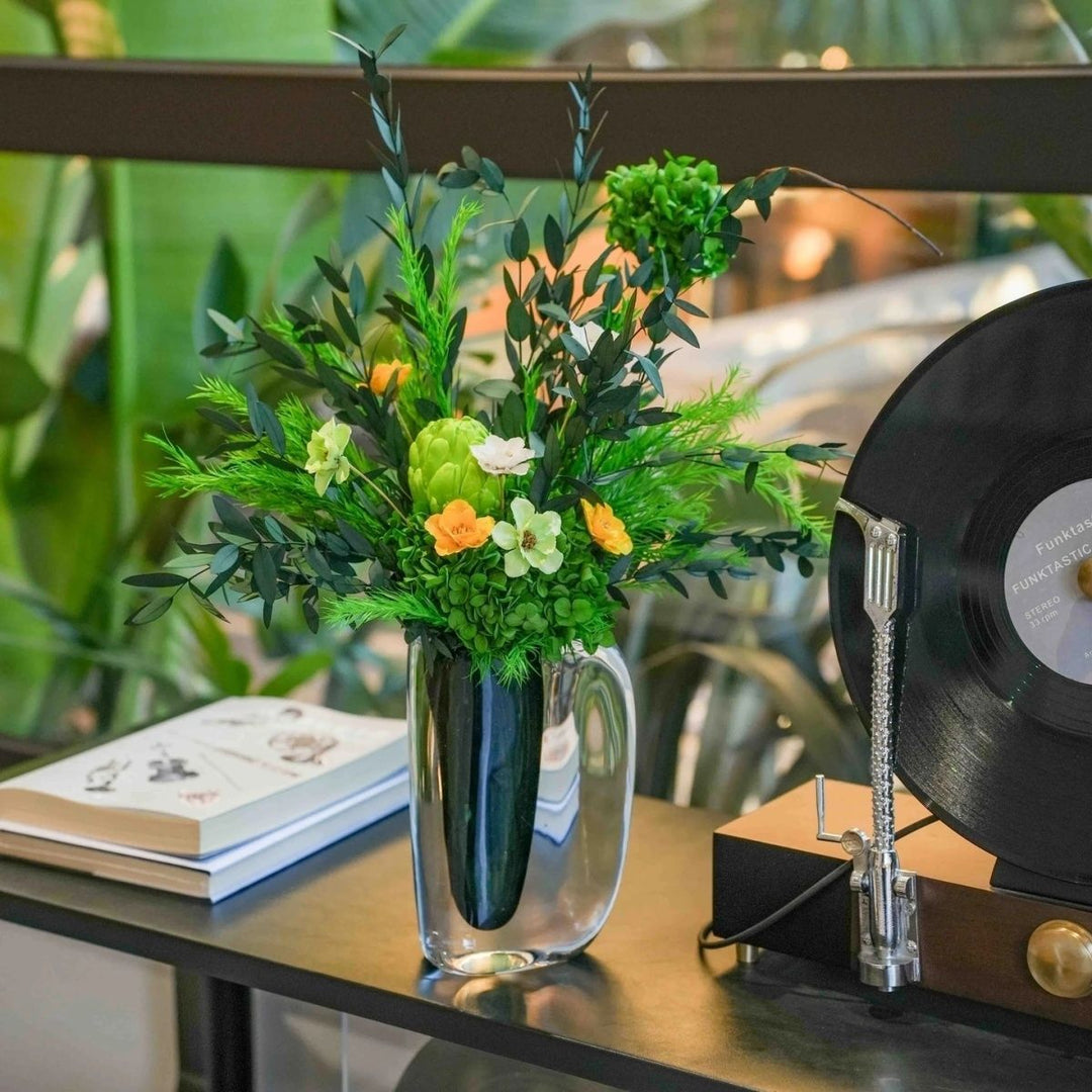 Künstliche grüne Blumenmittelschmuck
