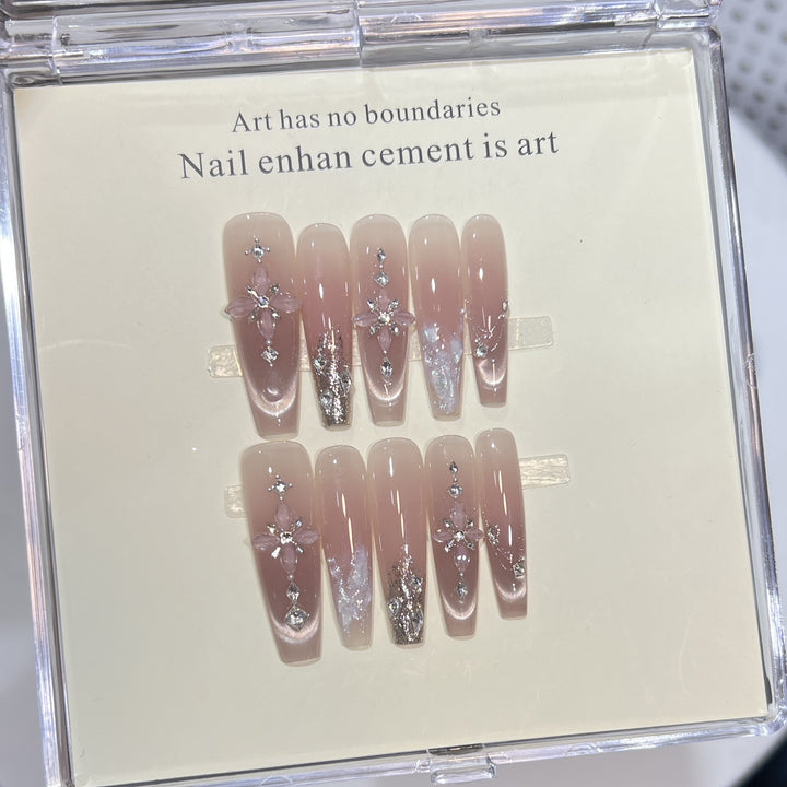 Dekorative Blumennagelkunst Tipps Set
