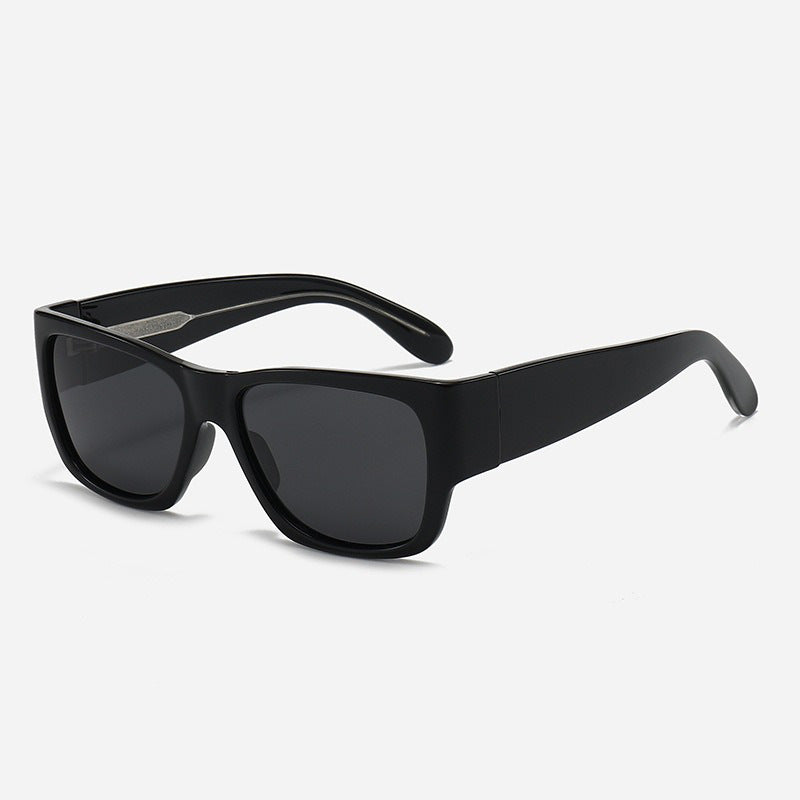 Damen Trendige Sonnenbrille im minimalistischen Design Karnz