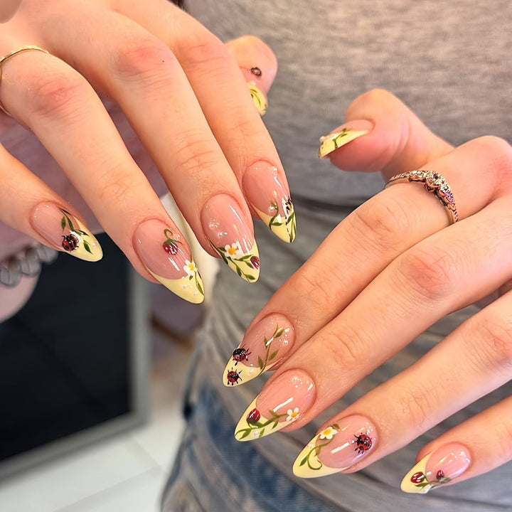 Premium Floral Design Press-On Nails Karnz
