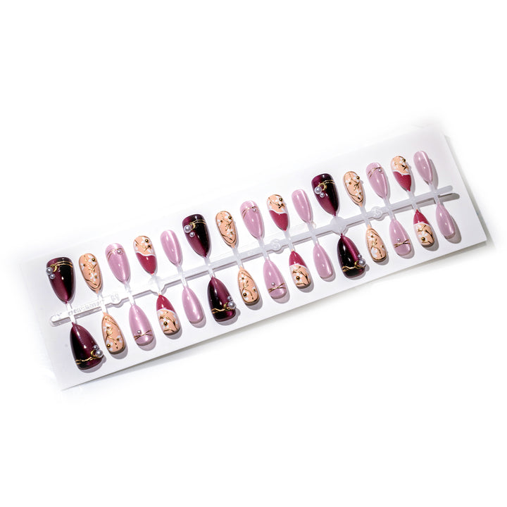 Elegantes dekoratives Press-On-Nagelkunst-Set 1790738758