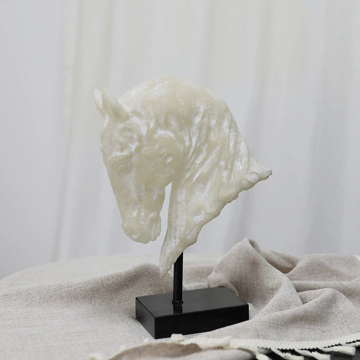 Elegante Pferdekopf Skulptur