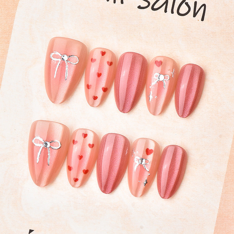 Romantisches Herz-Themen Press-On Nagelset