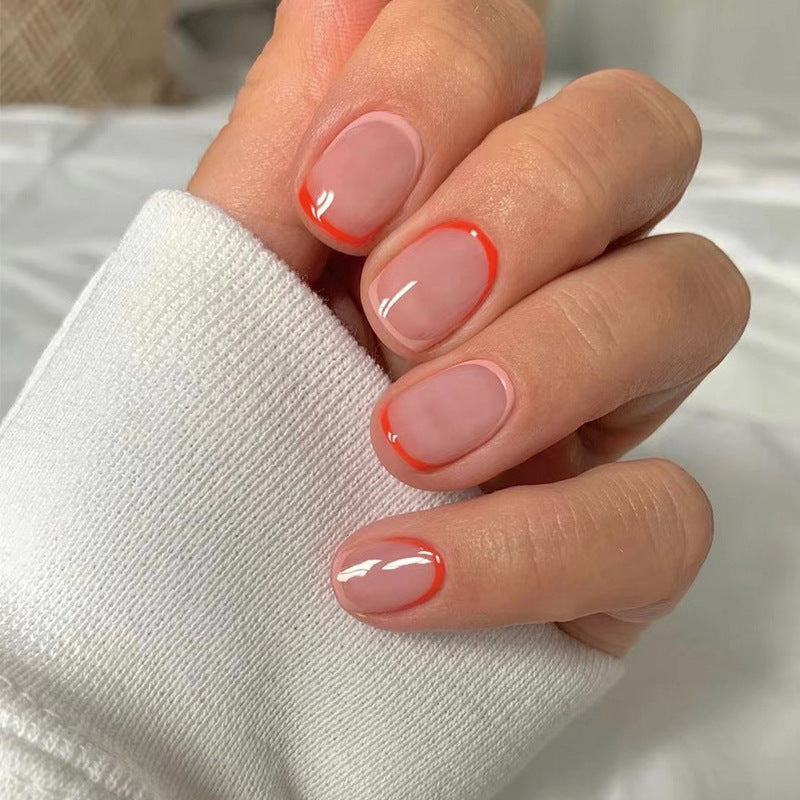 Kunstvolle Nagelverlängerungen mit Elegantem Farbverlauf und Moderne Akzente Karnz