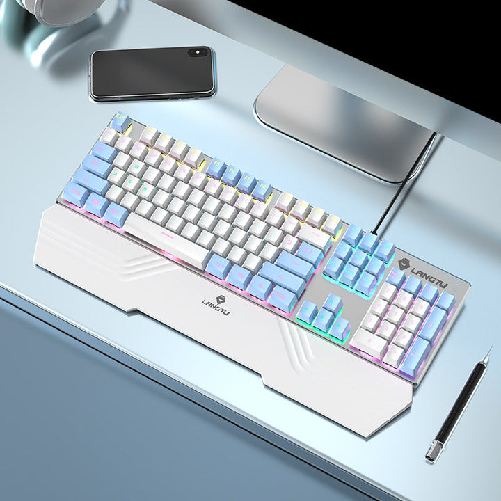 Verdrahtete mechanische Tastatur mit RGB-Beleuchtungseffekten Karnz