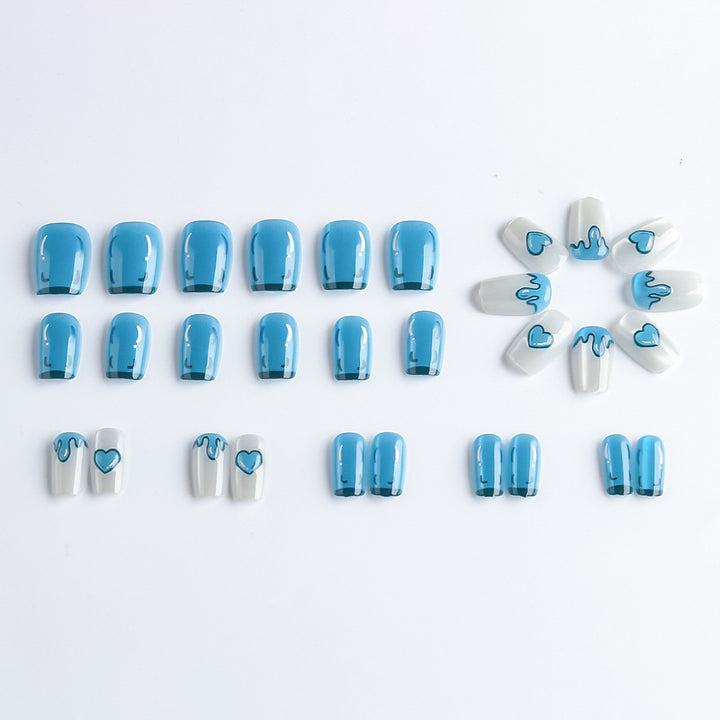 Künstlerisches Press-On-Nagelset mit Herzdesigns Karnz